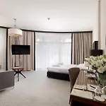 Отель Diune By Zdrojowa 5*